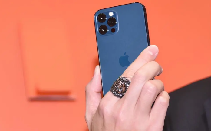 瀍河回族苹果手机维修分享iPhone12系列重启方法教程 